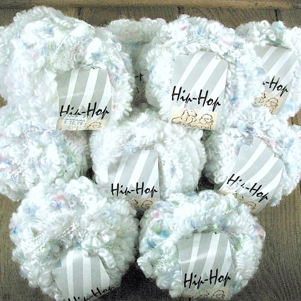 Madil HipHop Yarn Super Bulky Loopy White w/Pastel Spots Italy 50g Lot of 10